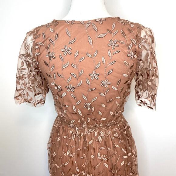 Baltic Born Marseille Vine Embossed Maxi Dress In Nude Rose Size XS - Picture 12 of 16